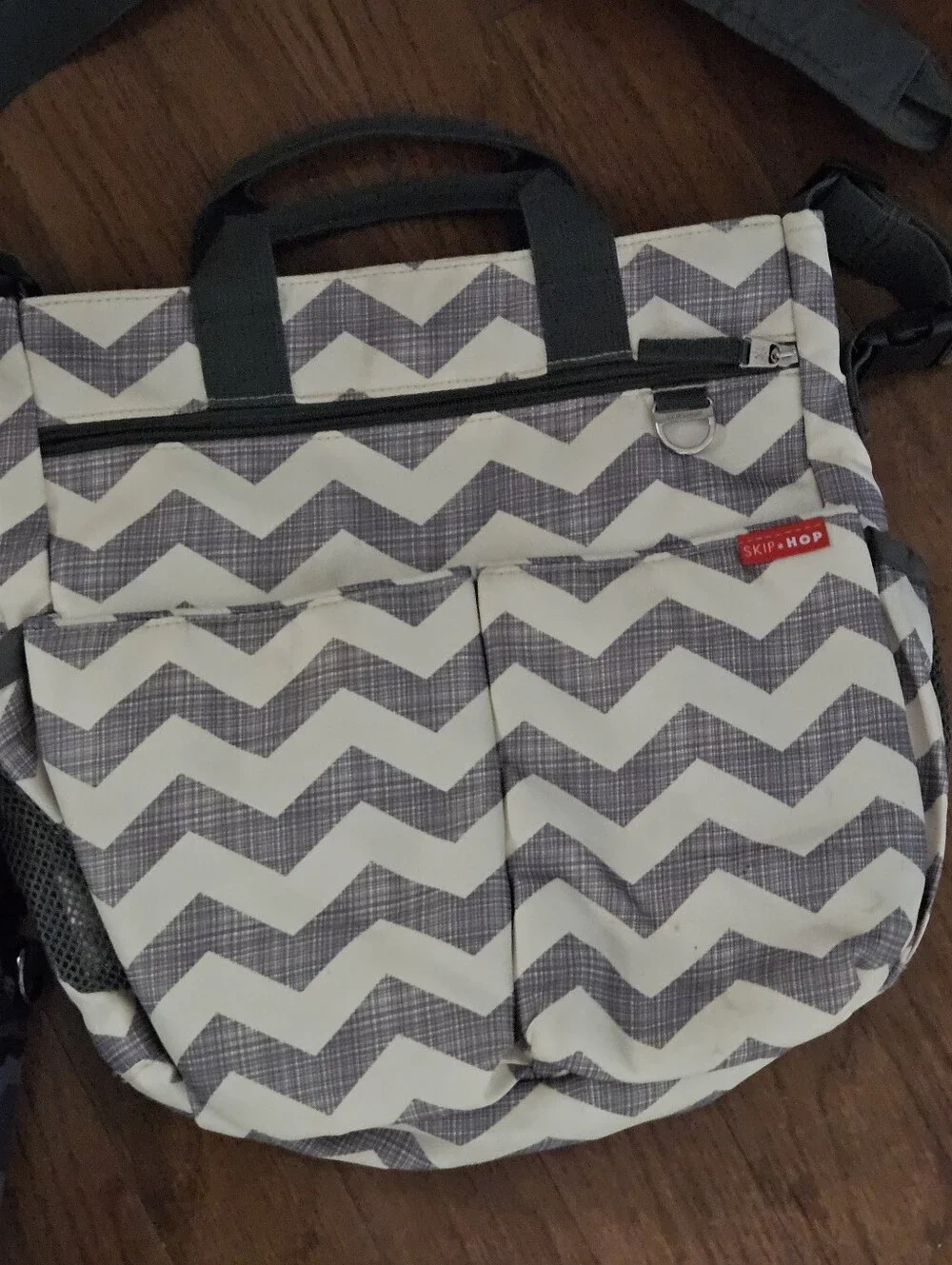 Skip Hop Diaper With Changing Pad Chevron Pattern